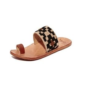 ISO Beek Dove sandals, size 11